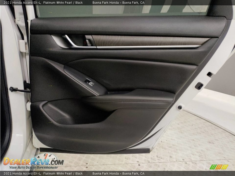 Door Panel of 2021 Honda Accord EX-L Photo #28