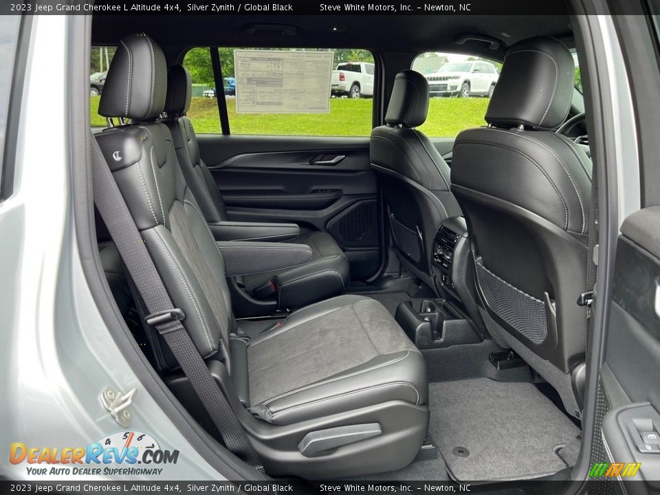 Rear Seat of 2023 Jeep Grand Cherokee L Altitude 4x4 Photo #18