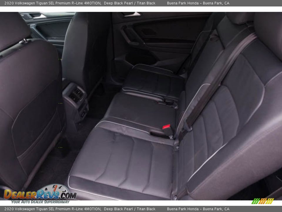 Rear Seat of 2020 Volkswagen Tiguan SEL Premium R-Line 4MOTION Photo #4