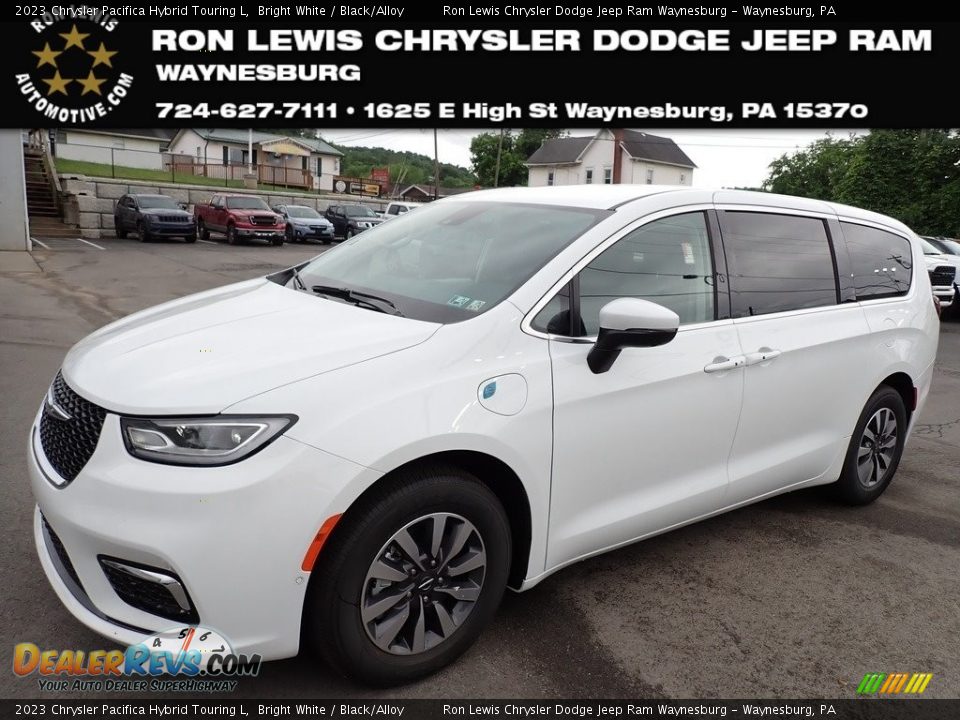 2023 Chrysler Pacifica Hybrid Touring L Bright White / Black/Alloy Photo #1