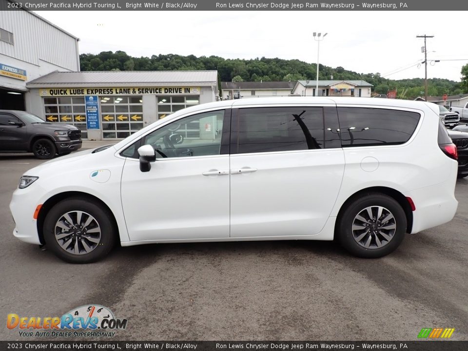 2023 Chrysler Pacifica Hybrid Touring L Bright White / Black/Alloy Photo #2