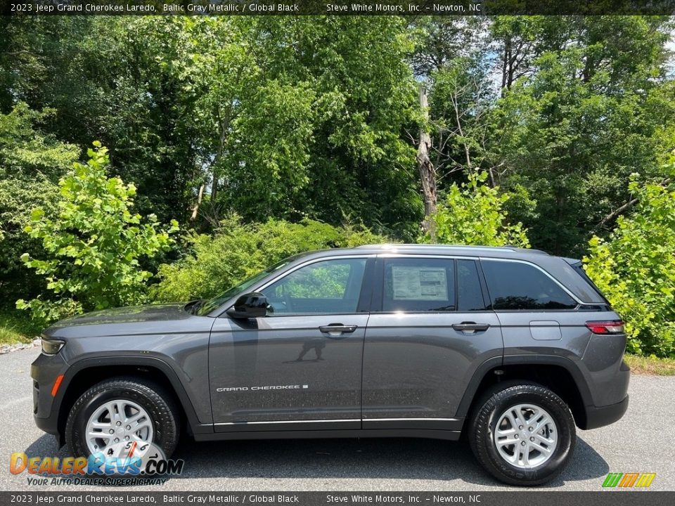 Baltic Gray Metallic 2023 Jeep Grand Cherokee Laredo Photo #1