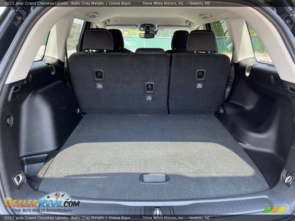 2023 Jeep Grand Cherokee Laredo Trunk Photo #13