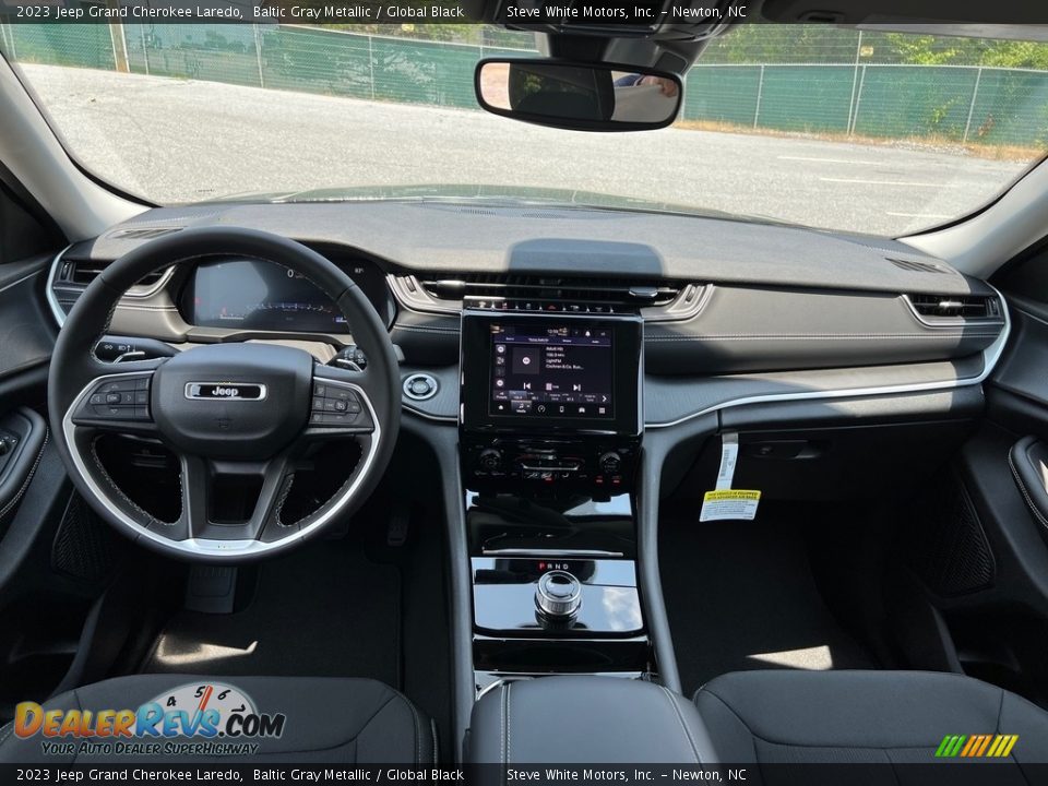 Dashboard of 2023 Jeep Grand Cherokee Laredo Photo #17