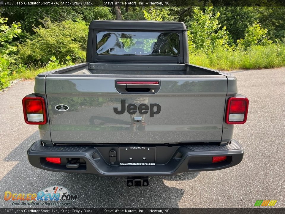 2023 Jeep Gladiator Sport 4x4 Sting-Gray / Black Photo #7