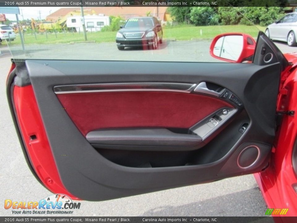 Door Panel of 2016 Audi S5 Premium Plus quattro Coupe Photo #18