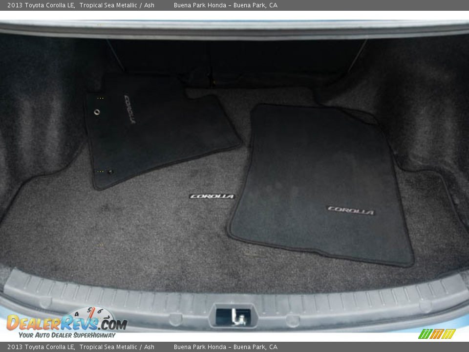 2013 Toyota Corolla LE Trunk Photo #29