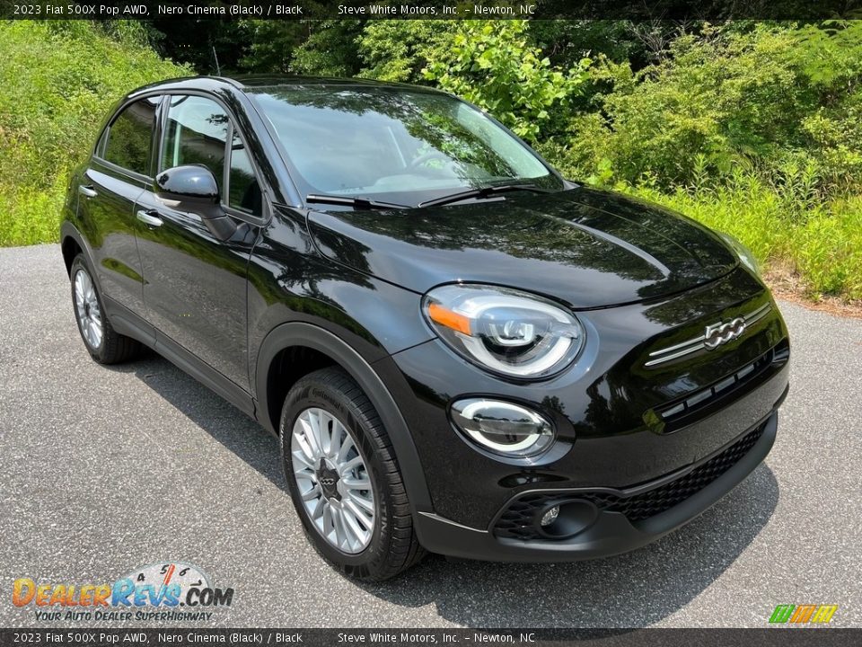 Front 3/4 View of 2023 Fiat 500X Pop AWD Photo #4