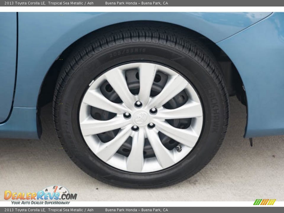 2013 Toyota Corolla LE Wheel Photo #34