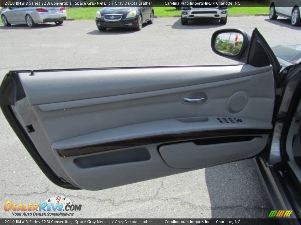 Door Panel of 2010 BMW 3 Series 328i Convertible Photo #20