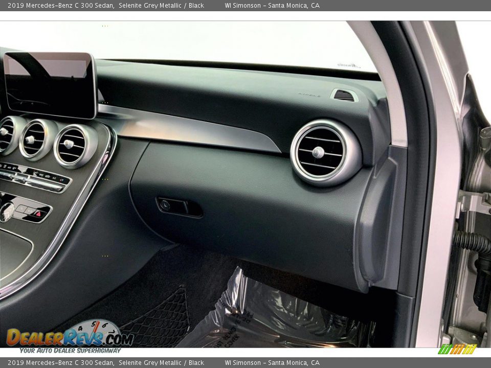 2019 Mercedes-Benz C 300 Sedan Selenite Grey Metallic / Black Photo #16