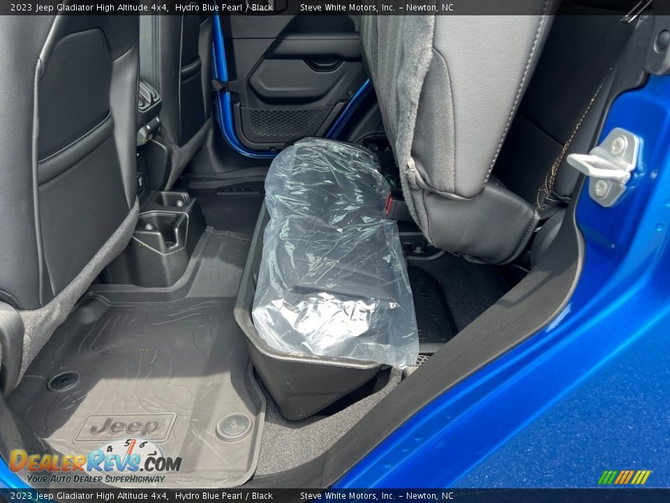 2023 Jeep Gladiator High Altitude 4x4 Hydro Blue Pearl / Black Photo #15