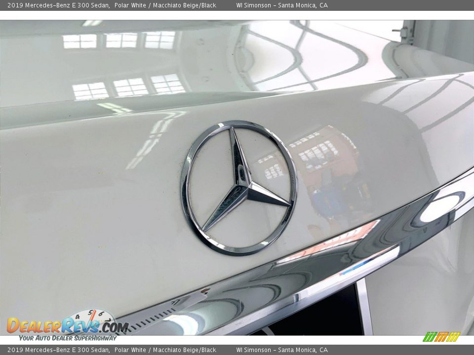2019 Mercedes-Benz E 300 Sedan Polar White / Macchiato Beige/Black Photo #7