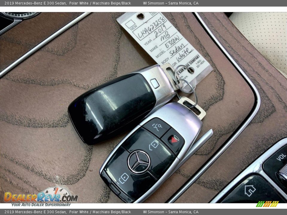 Keys of 2019 Mercedes-Benz E 300 Sedan Photo #11