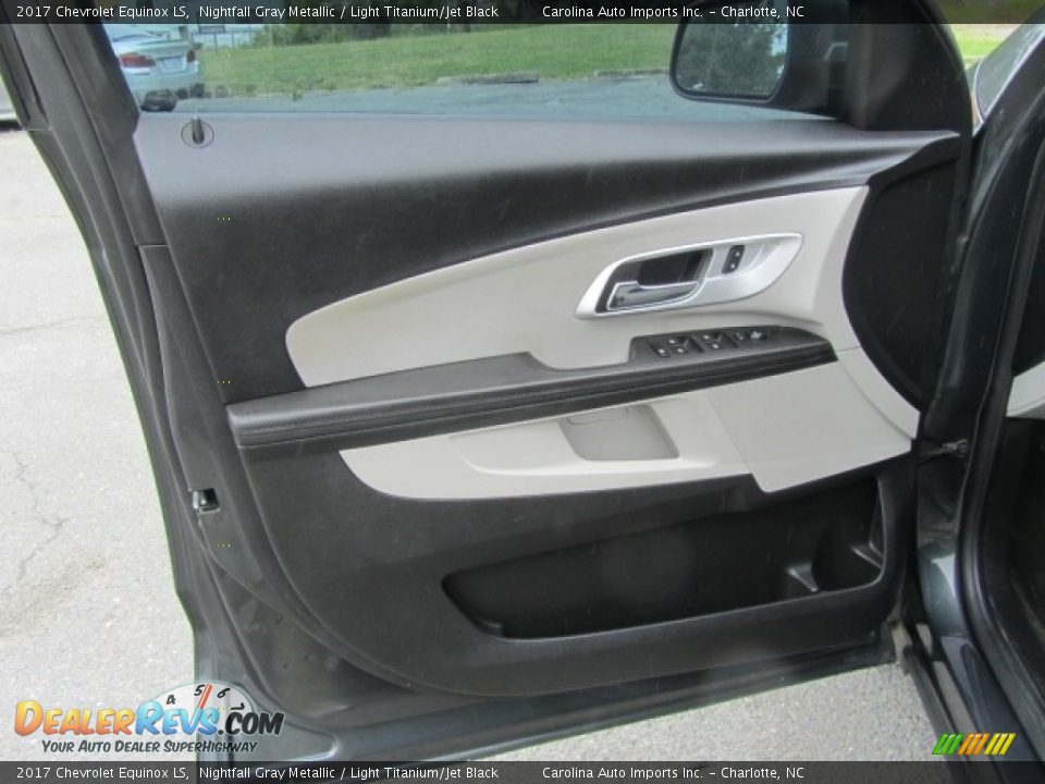Door Panel of 2017 Chevrolet Equinox LS Photo #17