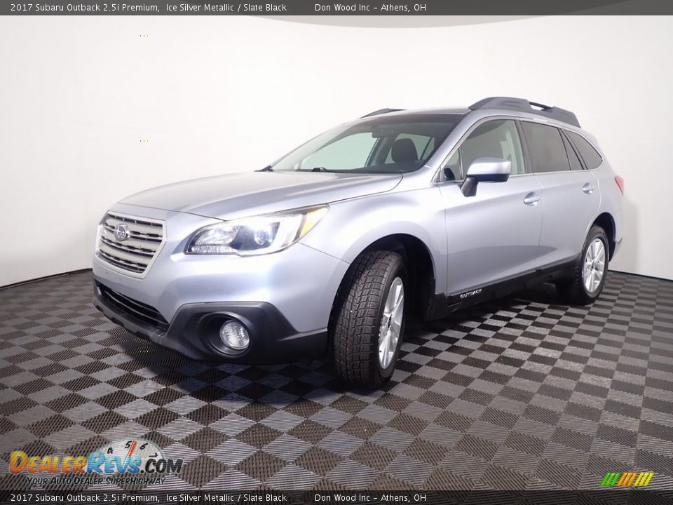 2017 Subaru Outback 2.5i Premium Ice Silver Metallic / Slate Black Photo #7