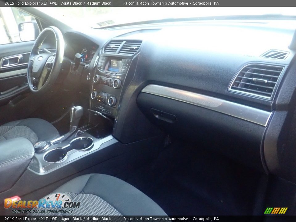 2019 Ford Explorer XLT 4WD Agate Black / Medium Black Photo #12