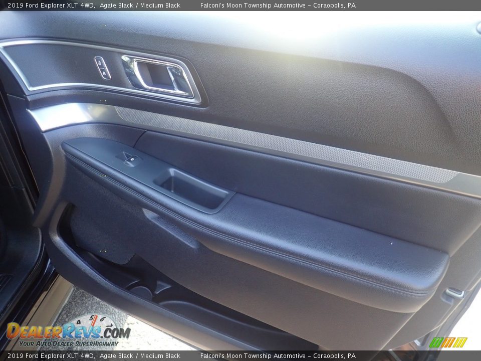 2019 Ford Explorer XLT 4WD Agate Black / Medium Black Photo #13