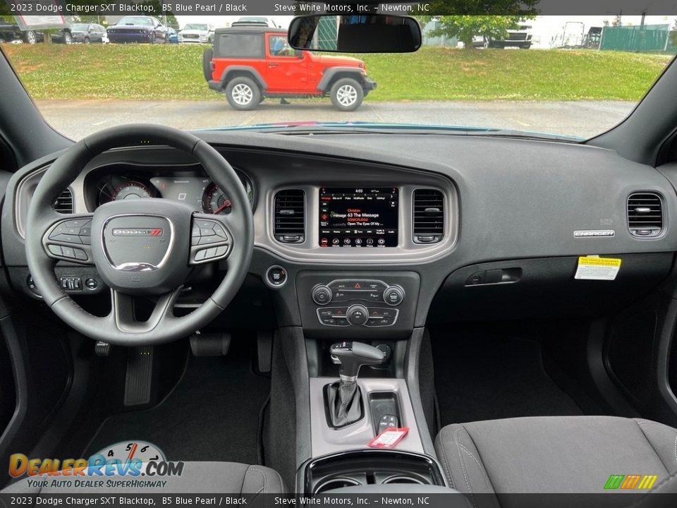 2023 Dodge Charger SXT Blacktop B5 Blue Pearl / Black Photo #17