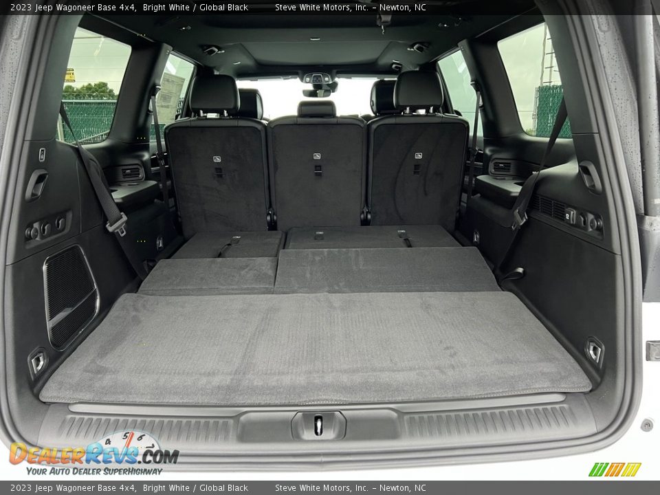 2023 Jeep Wagoneer Base 4x4 Trunk Photo #17