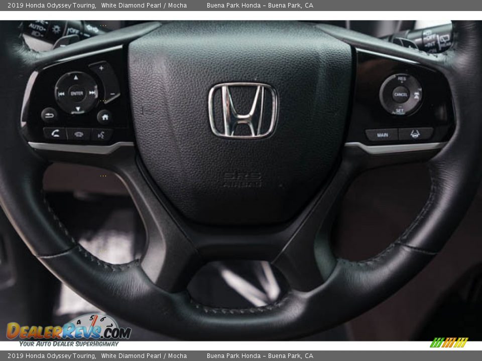 2019 Honda Odyssey Touring White Diamond Pearl / Mocha Photo #13