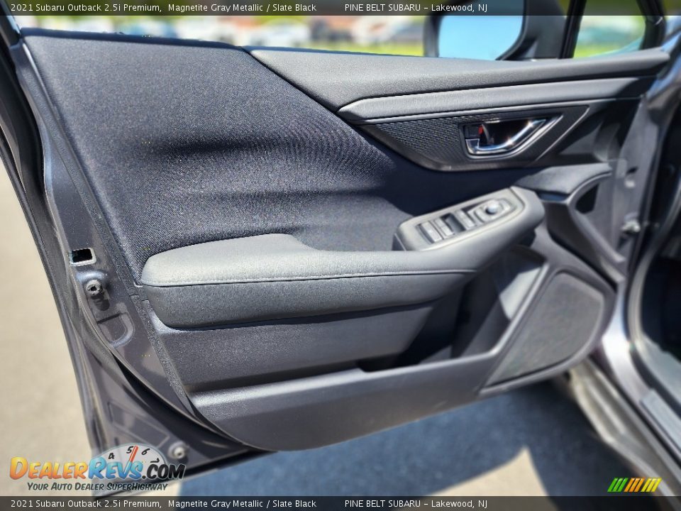 2021 Subaru Outback 2.5i Premium Magnetite Gray Metallic / Slate Black Photo #31