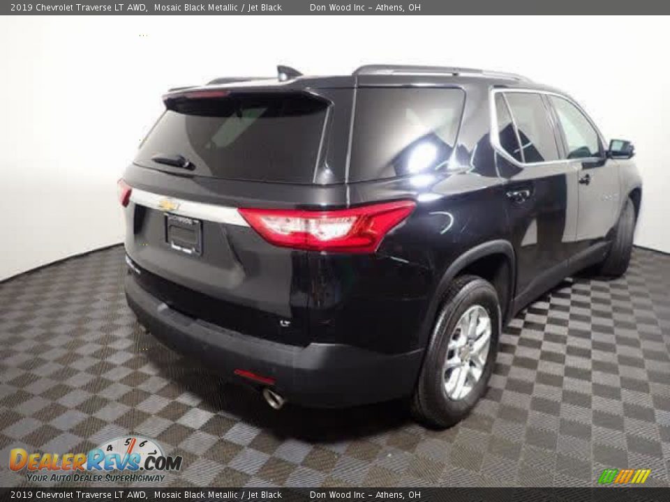 2019 Chevrolet Traverse LT AWD Mosaic Black Metallic / Jet Black Photo #16