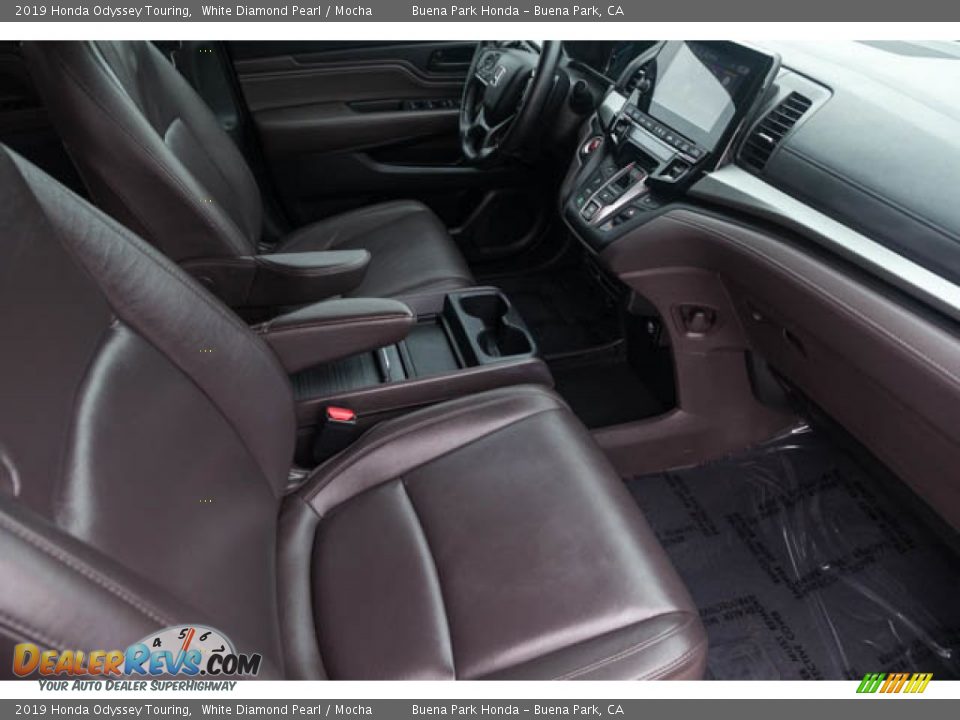 Front Seat of 2019 Honda Odyssey Touring Photo #28