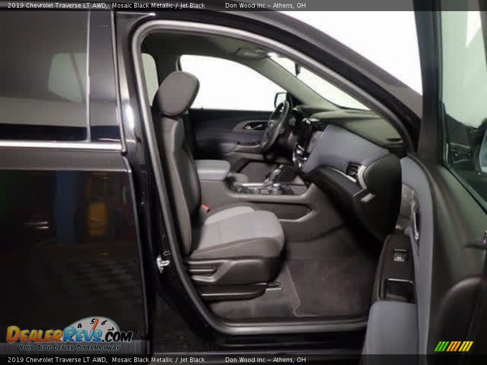 2019 Chevrolet Traverse LT AWD Mosaic Black Metallic / Jet Black Photo #35