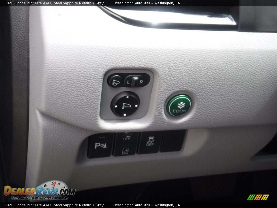 Controls of 2020 Honda Pilot Elite AWD Photo #15