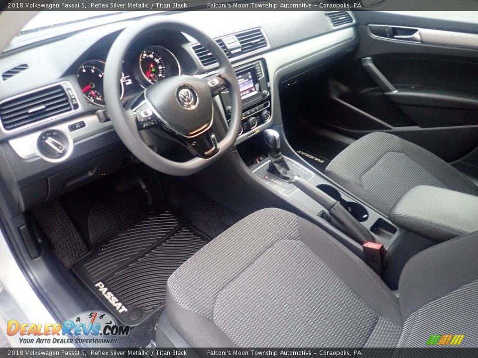 Front Seat of 2018 Volkswagen Passat S Photo #20