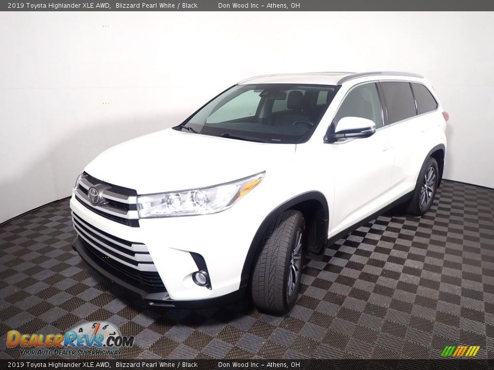 2019 Toyota Highlander XLE AWD Blizzard Pearl White / Black Photo #11