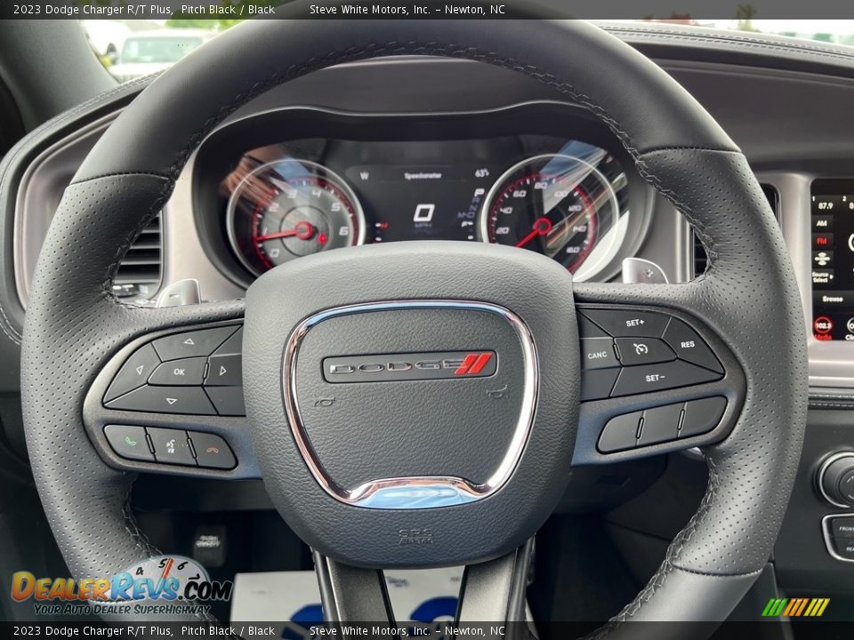 2023 Dodge Charger R/T Plus Steering Wheel Photo #19