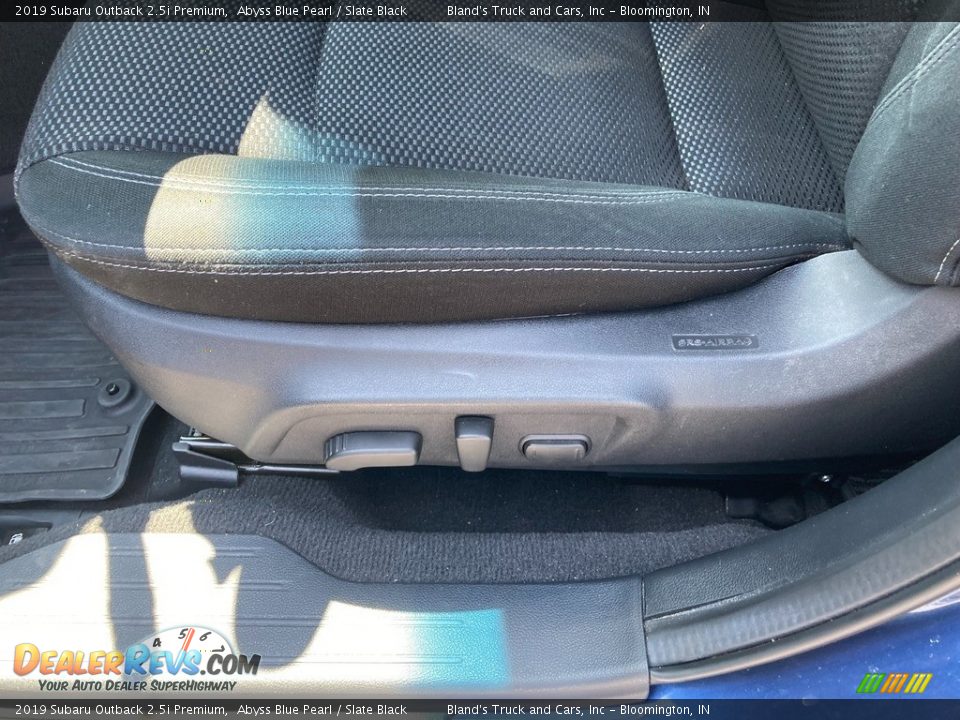 2019 Subaru Outback 2.5i Premium Abyss Blue Pearl / Slate Black Photo #10