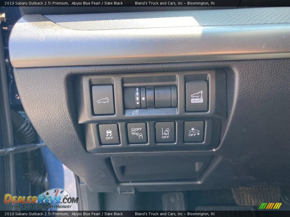 2019 Subaru Outback 2.5i Premium Abyss Blue Pearl / Slate Black Photo #26