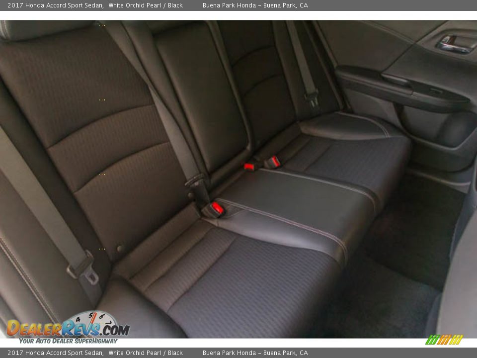 2017 Honda Accord Sport Sedan White Orchid Pearl / Black Photo #18