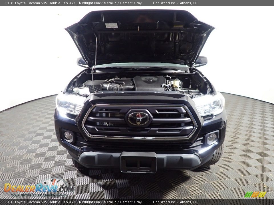 2018 Toyota Tacoma SR5 Double Cab 4x4 Midnight Black Metallic / Cement Gray Photo #5