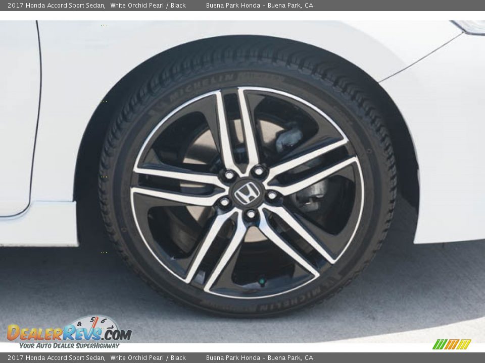 2017 Honda Accord Sport Sedan White Orchid Pearl / Black Photo #32
