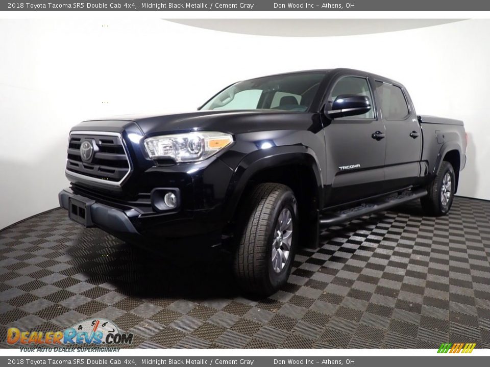 2018 Toyota Tacoma SR5 Double Cab 4x4 Midnight Black Metallic / Cement Gray Photo #7