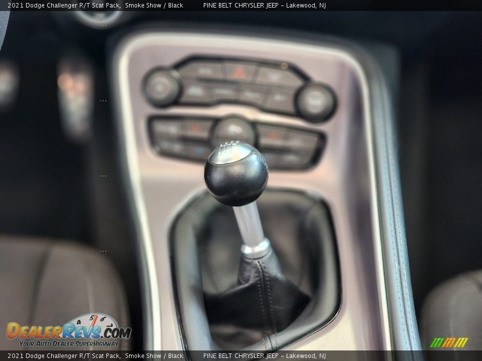 2021 Dodge Challenger R/T Scat Pack Shifter Photo #10