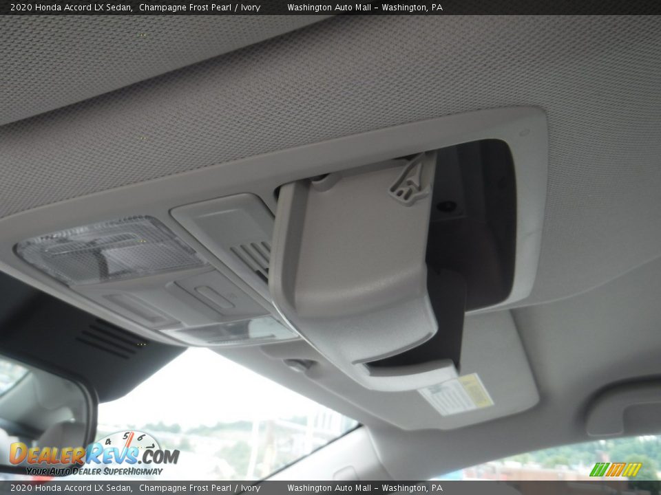 2020 Honda Accord LX Sedan Champagne Frost Pearl / Ivory Photo #19