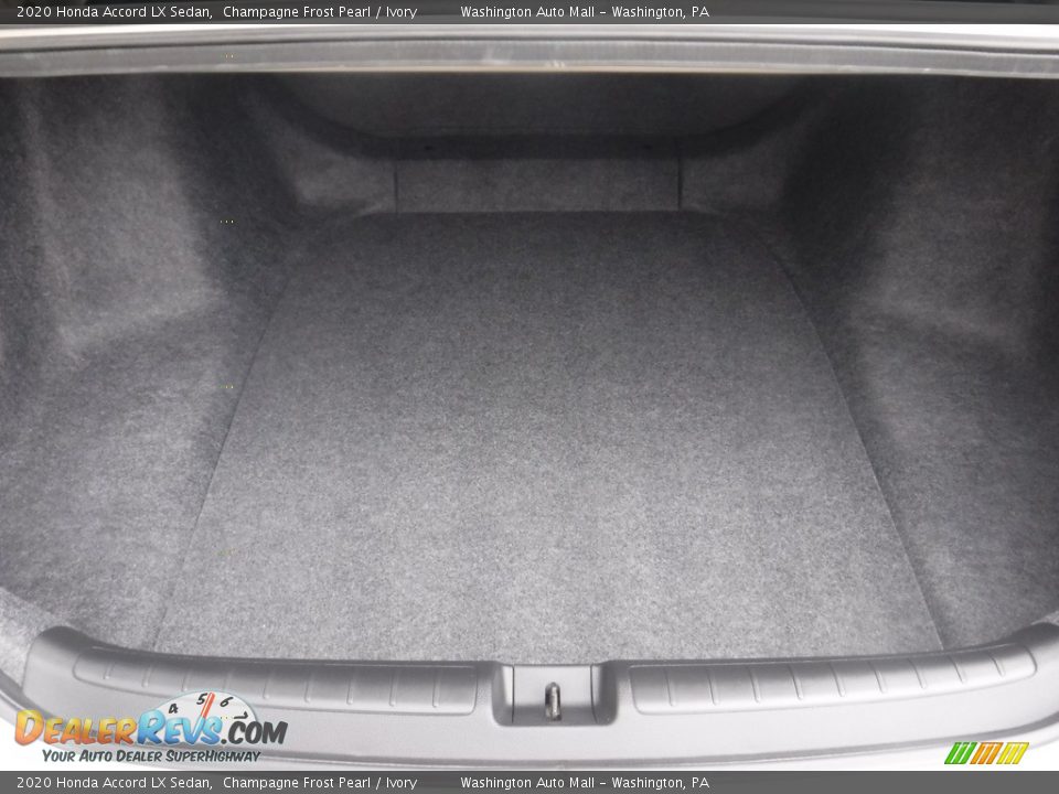 2020 Honda Accord LX Sedan Champagne Frost Pearl / Ivory Photo #29