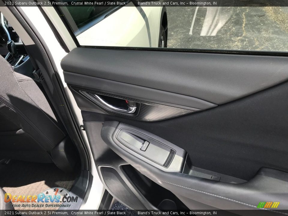 2021 Subaru Outback 2.5i Premium Crystal White Pearl / Slate Black Photo #27