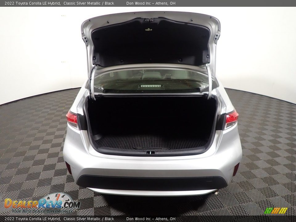 2022 Toyota Corolla LE Hybrid Classic Silver Metallic / Black Photo #12