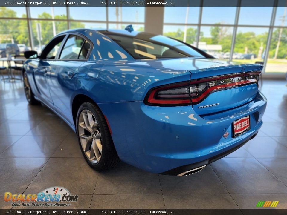 2023 Dodge Charger SXT B5 Blue Pearl / Black Photo #13