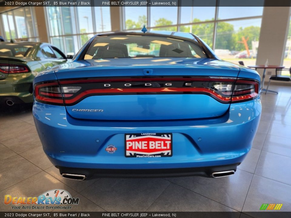 2023 Dodge Charger SXT B5 Blue Pearl / Black Photo #15