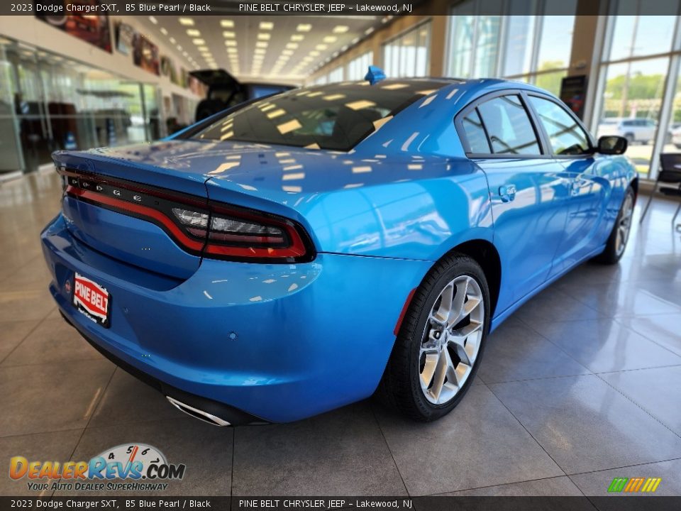 2023 Dodge Charger SXT B5 Blue Pearl / Black Photo #16