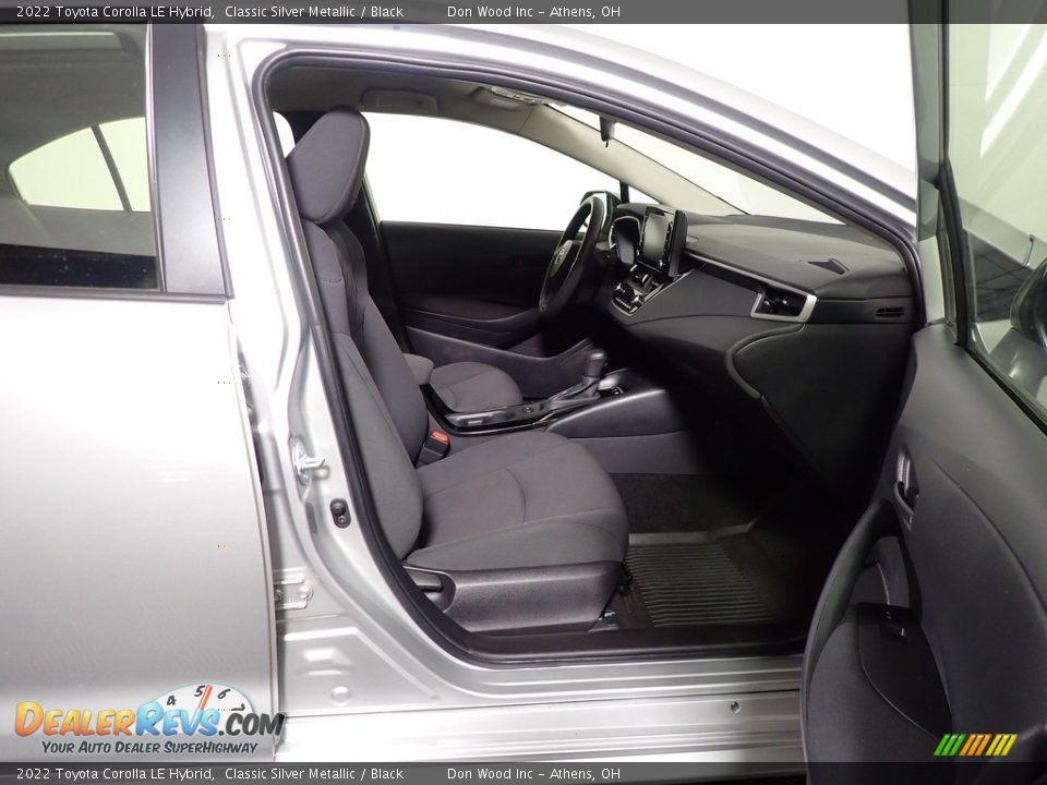 2022 Toyota Corolla LE Hybrid Classic Silver Metallic / Black Photo #35