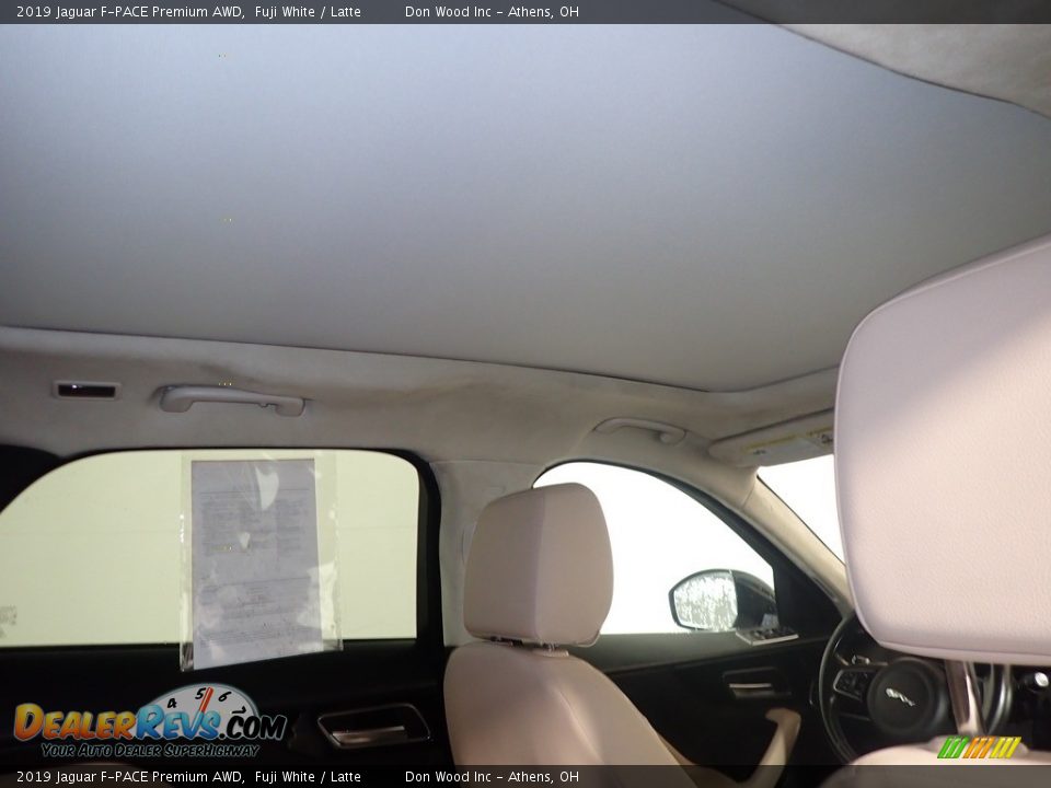2019 Jaguar F-PACE Premium AWD Fuji White / Latte Photo #2