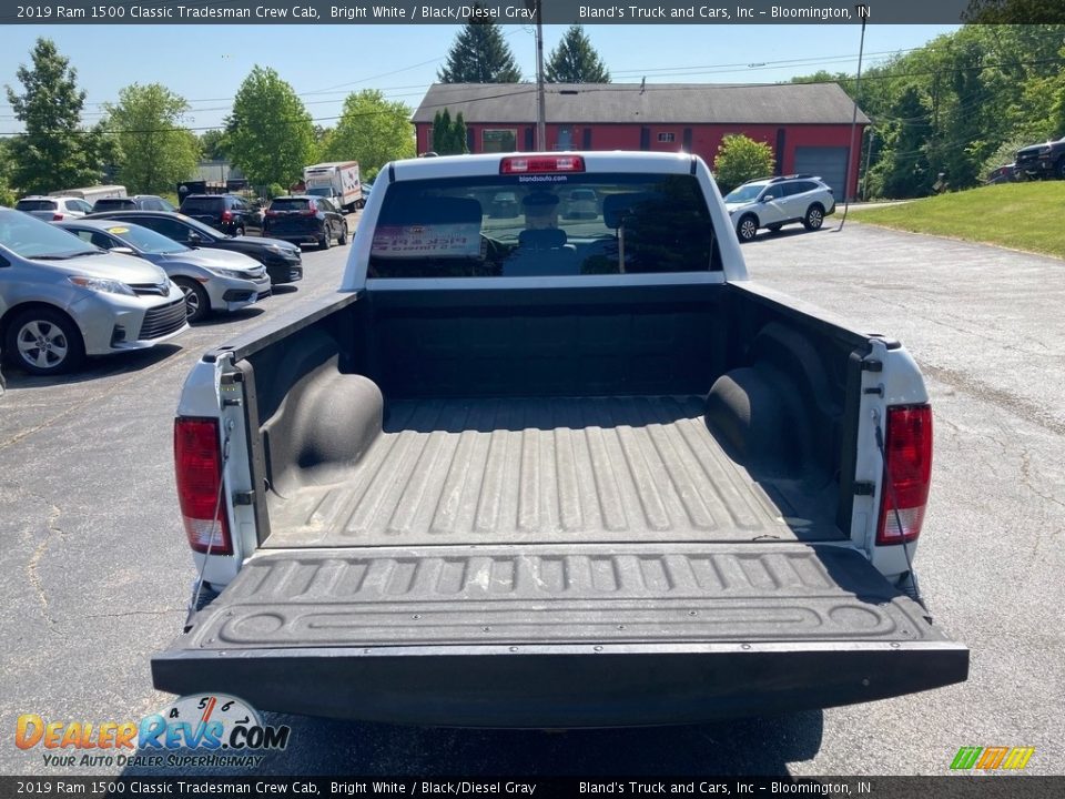 2019 Ram 1500 Classic Tradesman Crew Cab Bright White / Black/Diesel Gray Photo #5